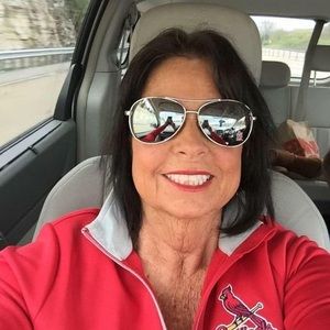 Meet your Posher, Ellen